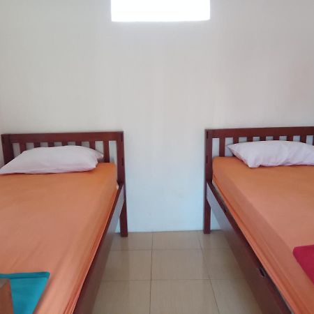 בניוואנגי Dannu'S Homestay & Ijen, Bromo, Meru Betiri Sukomade Tours מראה חיצוני תמונה