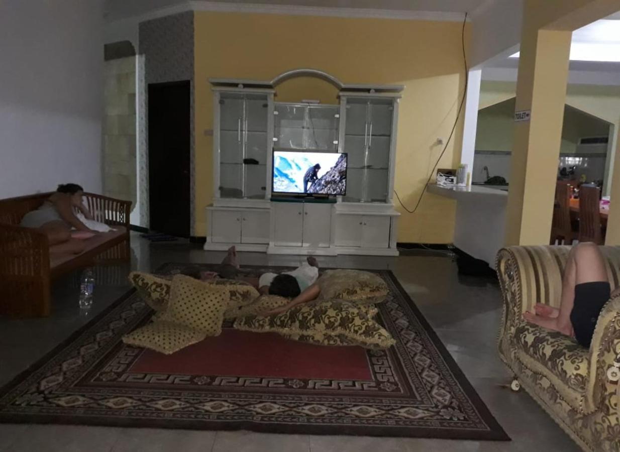 בניוואנגי Dannu'S Homestay & Ijen, Bromo, Meru Betiri Sukomade Tours מראה חיצוני תמונה