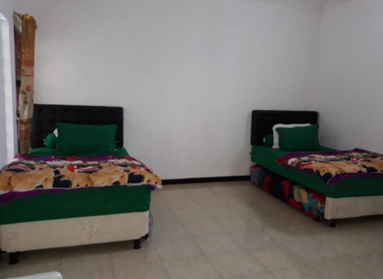 בניוואנגי Dannu'S Homestay & Ijen, Bromo, Meru Betiri Sukomade Tours מראה חיצוני תמונה