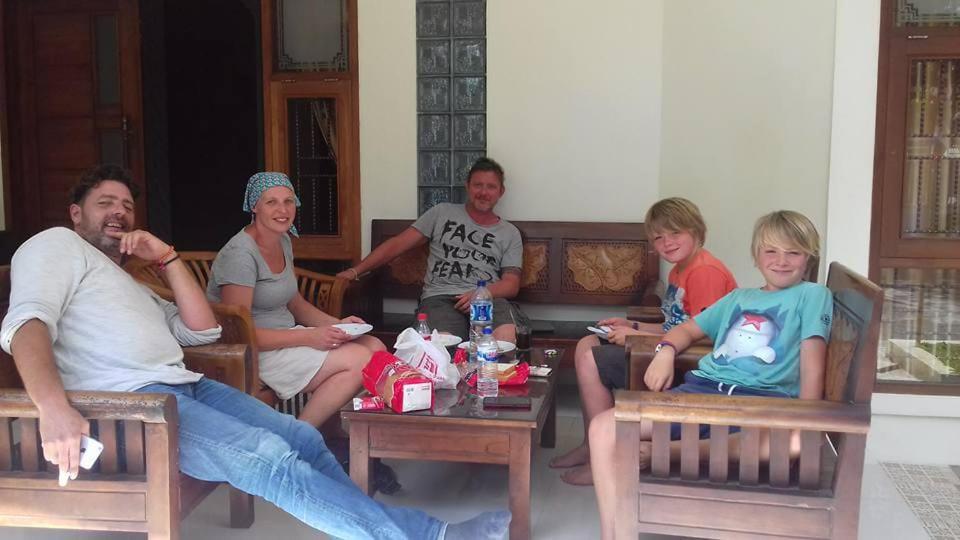 בניוואנגי Dannu'S Homestay & Ijen, Bromo, Meru Betiri Sukomade Tours מראה חיצוני תמונה