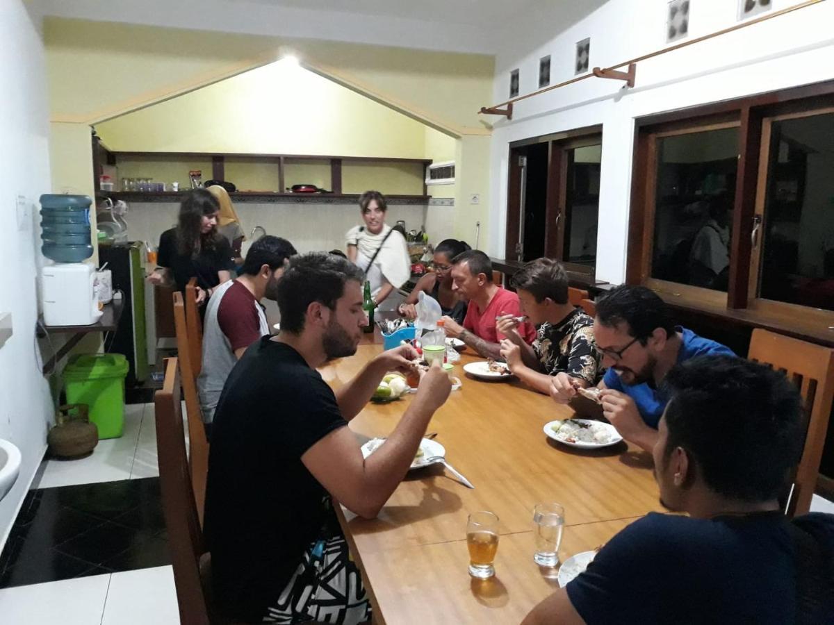 בניוואנגי Dannu'S Homestay & Ijen, Bromo, Meru Betiri Sukomade Tours מראה חיצוני תמונה