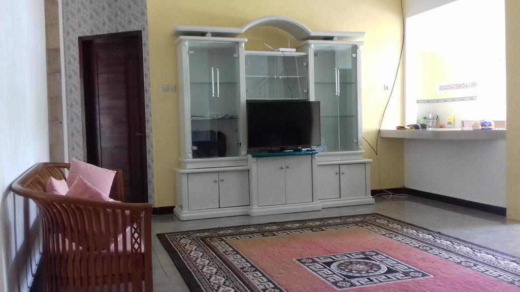 בניוואנגי Dannu'S Homestay & Ijen, Bromo, Meru Betiri Sukomade Tours מראה חיצוני תמונה