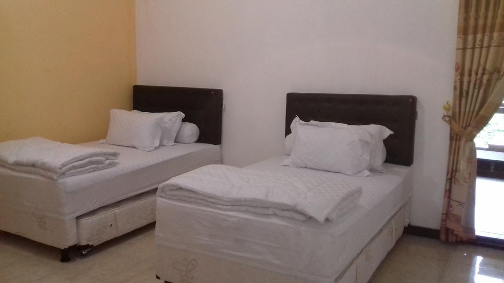 בניוואנגי Dannu'S Homestay & Ijen, Bromo, Meru Betiri Sukomade Tours מראה חיצוני תמונה